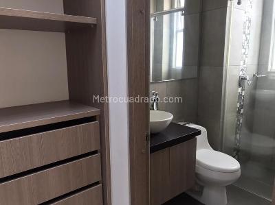 Casa de 4 alcobas en arriendo en Condominio Bosque Residencial Etapa Alcaparros, Cajicá, 320 m² · foto 17 de 20