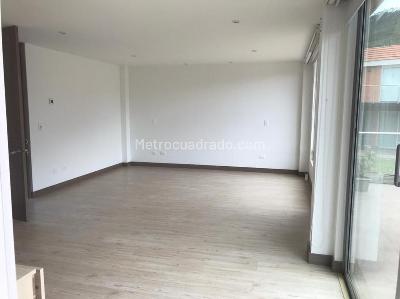 Casa de 4 alcobas en arriendo en Condominio Bosque Residencial Etapa Alcaparros, Cajicá, 320 m² · foto 9 de 20