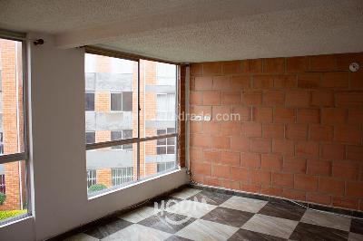 Apartamento de 3 alcobas en venta en Soacha, Soacha, 54 m² · foto 2 de 18