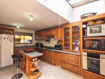 Casa de 5 alcobas en venta en Chia, Chía, 260 m² · foto 2 de 20