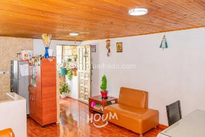 Casa de 5 alcobas en venta en Tunjuelito, Bogotá, 313 m² · foto 2 de 20