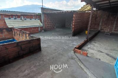 Casa de 5 alcobas en venta en Medellin, Medellín, 130 m² · foto 19 de 20