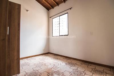 Casa de 5 alcobas en venta en Itagui, Itagüí, 204 m² · foto 12 de 20