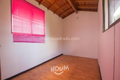Casa de 5 alcobas en venta en Itagui, Itagüí, 204 m² · foto 15 de 20