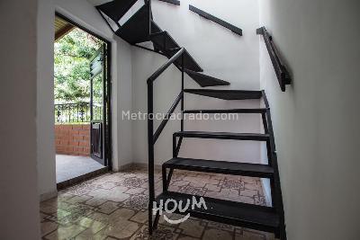 Casa de 5 alcobas en venta en Itagui, Itagüí, 204 m² · foto 20 de 20