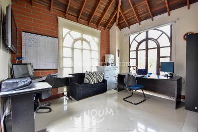 Casa de 5 alcobas en venta en Sabaneta, Sabaneta, 500 m² · foto 19 de 20