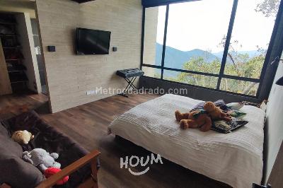 Casa de 5 alcobas en venta en Medellin, Medellín, 438 m² · foto 3 de 20