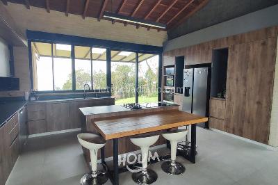 Casa de 5 alcobas en venta en Medellin, Medellín, 438 m² · foto 15 de 20