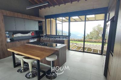 Casa de 5 alcobas en venta en Medellin, Medellín, 438 m² · foto 16 de 20