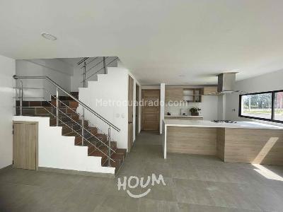 Casa de 4 alcobas en venta en Rionegro, Rionegro, 220 m² · foto 2 de 20