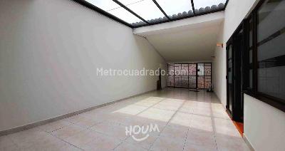Casa de 3 alcobas en venta en Barrios Unidos, Bogotá, 270 m² · foto 3 de 20
