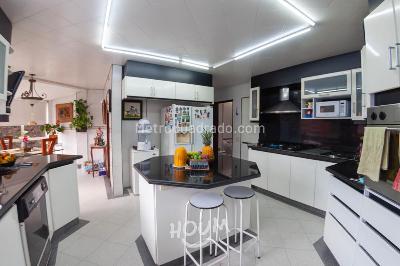 Casa de 4 alcobas en venta en Suba, Bogotá, 310 m² · foto 9 de 20