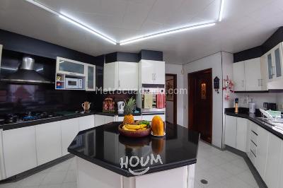 Casa de 4 alcobas en venta en Suba, Bogotá, 310 m² · foto 10 de 20