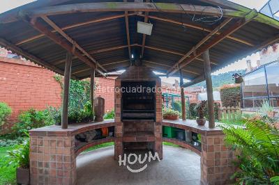 Casa de 4 alcobas en venta en Suba, Bogotá, 310 m² · foto 16 de 20