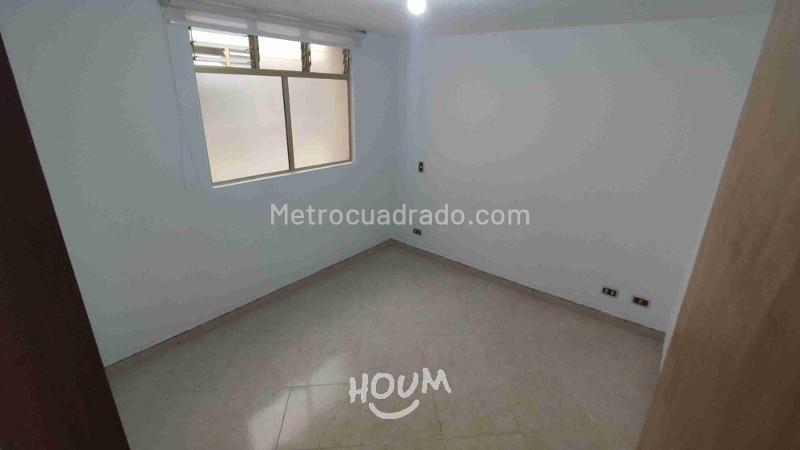 Apartamento de 3 Alcobas sin Amoblar en El Velódromo (2009) - 6
