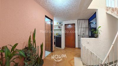 Casa de 5 alcobas en venta en Suba, Bogotá, 256 m² · foto 8 de 10
