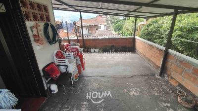 Casa de 5 alcobas en venta en Medellin, Medellín, 144 m² · foto 2 de 11
