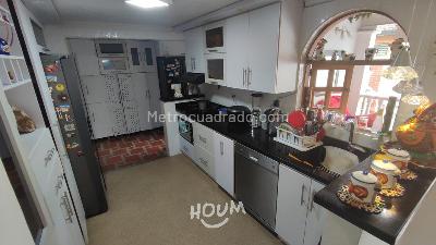 Casa de 5 alcobas en venta en Envigado, Envigado, 230 m² · foto 9 de 20