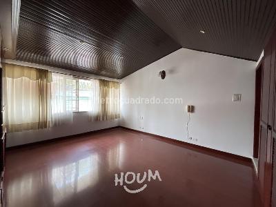 Casa de 5 alcobas en venta en Suba, Bogotá, 274 m² · foto 3 de 20