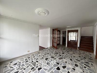 Casa de 5 alcobas en venta en Suba, Bogotá, 274 m² · foto 12 de 20