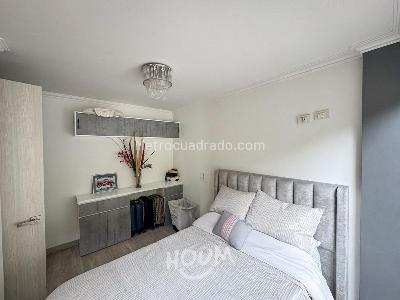 Casa de 5 alcobas en venta en Sabaneta, Sabaneta, 467 m² · foto 12 de 20