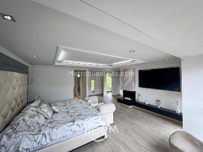 Casa de 5 alcobas en venta en Sabaneta, Sabaneta, 467 m² · foto 17 de 20
