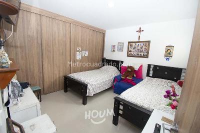 Apartamento de 4 alcobas en venta en Bello, Bello, 137 m² · foto 5 de 17