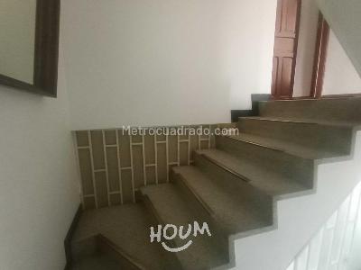 Casa de 5 alcobas en venta en Los Martires, Bogotá, 400 m² · foto 3 de 20