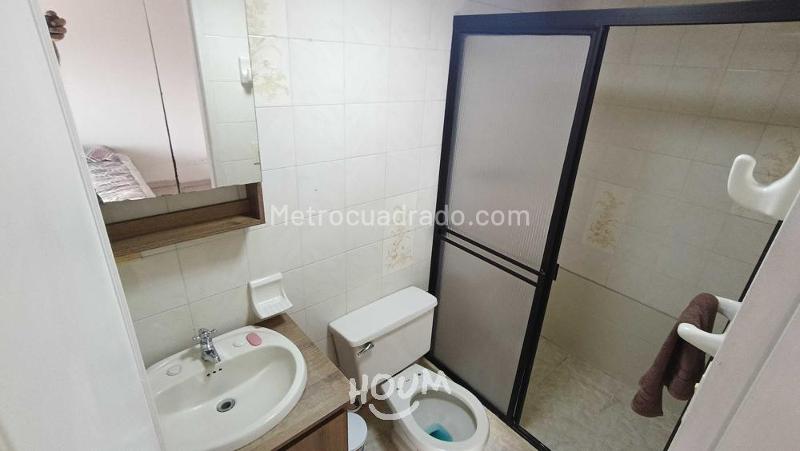 Apartamento Amplio de 4 Alcobas en Laureles para Alquilar - 7