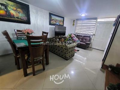 Casa de 4 alcobas en venta en Zipaquira, Zipaquirá, 88 m² · foto 3 de 20