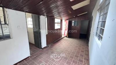 Casa de 5 alcobas en venta en Rafael Uribe Uribe, Bogotá, 386 m² · foto 3 de 20