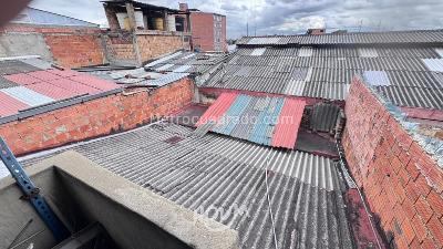 Casa de 5 alcobas en venta en Rafael Uribe Uribe, Bogotá, 386 m² · foto 9 de 20