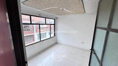 Casa de 5 alcobas en venta en Rafael Uribe Uribe, Bogotá, 386 m² · foto 12 de 20