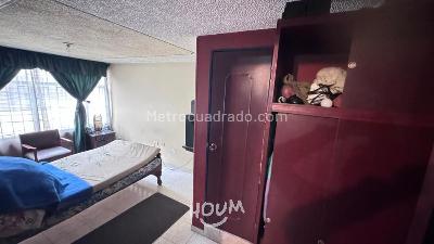 Casa de 5 alcobas en venta en Rafael Uribe Uribe, Bogotá, 386 m² · foto 14 de 20