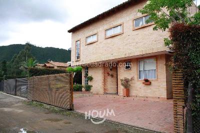Casa en venta en Cajica, Cajicá · foto 2 de 20