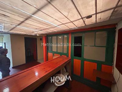 Casa de 5 alcobas en venta en La Candelaria, Bogotá, 279 m² · foto 2 de 16