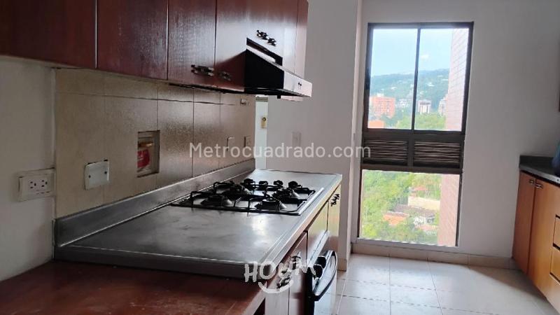 Unfurnished 4BR Apartment for Rent in El Tesoro (Medellín) - 2