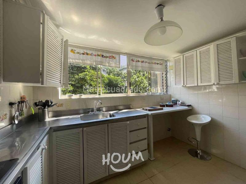 Spacious 3BR Apartment in Laureles - 3