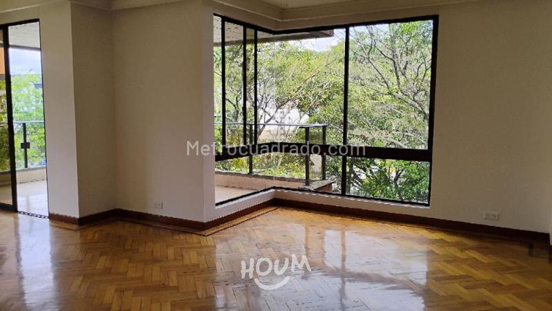 Modern 3BR Apartment in Alejandria - 4