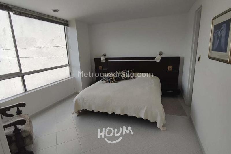 Loft Moderno de 3 Alcobas en Medellín - 2