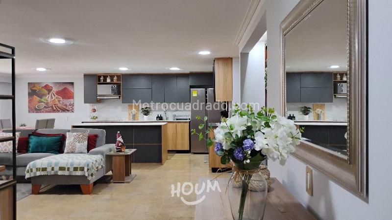 Spacious 3BR Apartment in Boston, Medellín