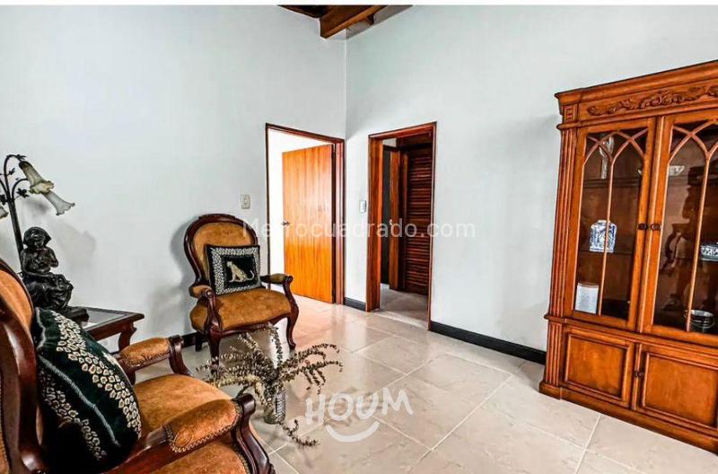Apartamento Amoblado de 4 Alcobas en Arriendo en Medellín (Rosales) - 8