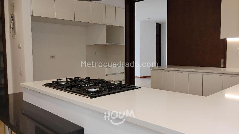 Apartamento Moderno de 4 Alcobas con Amenidades en San Lucas - 2
