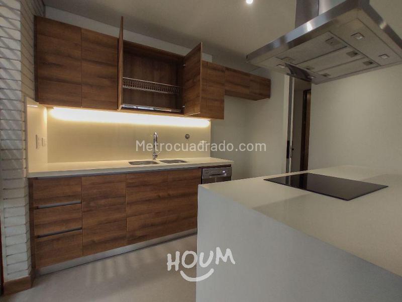 Unfurnished 3BR Apartment in Villa Carlota - 4