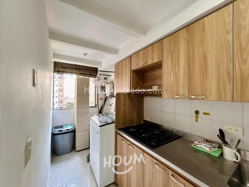 Apartamento amoblado de 3 Alcobas en arriendo en Los Colores - 6