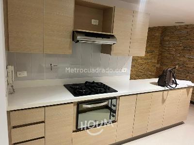 Apartamento de 3 alcobas en venta en Sabaneta, Sabaneta, 108 m² · foto 2 de 20
