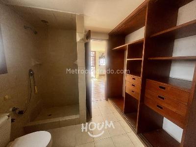 Apartamento de 4 alcobas en venta en Bogota, Bogotá, 220 m² · foto 18 de 20