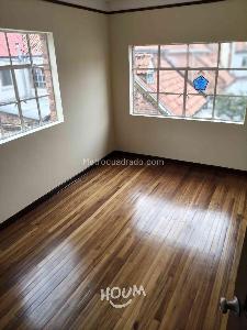 Casa de 5 alcobas en venta en Bogota, Bogotá, 249 m² · foto 2 de 20