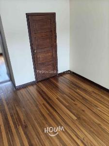 Casa de 5 alcobas en venta en Bogota, Bogotá, 249 m² · foto 8 de 20