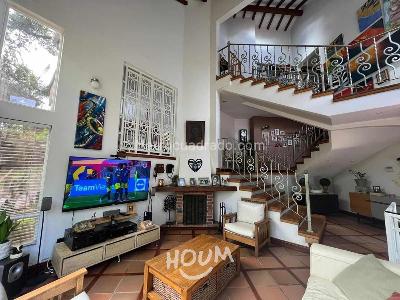 Casa de 3 alcobas en venta en Envigado, Envigado, 260 m² · foto 2 de 20